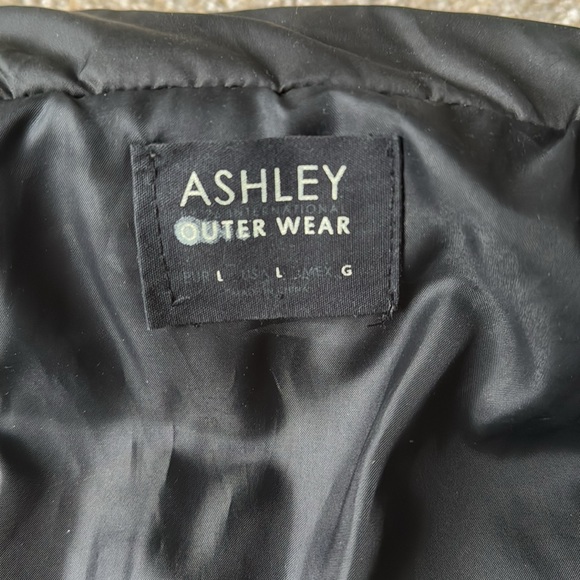 Ashley Outerwear Faux Fur Hooded Vest - Picture 9 of 15